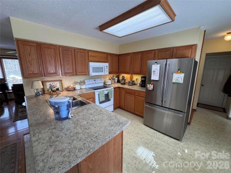 35 Azalea Drive Spruce Pine NC 28777