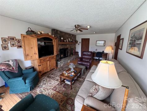 35 Azalea Drive Spruce Pine NC 28777