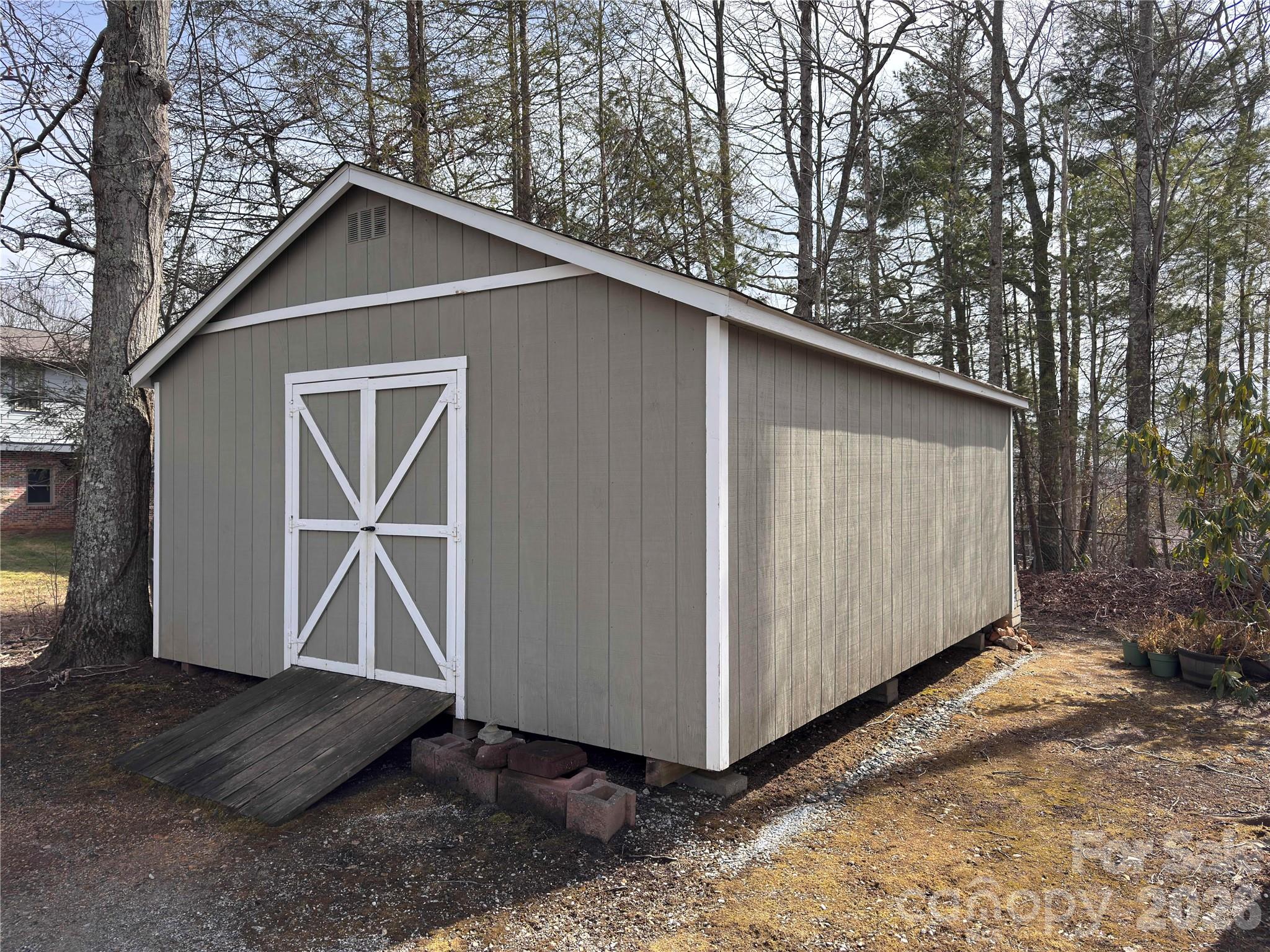 35 Azalea Drive Spruce Pine NC 28777