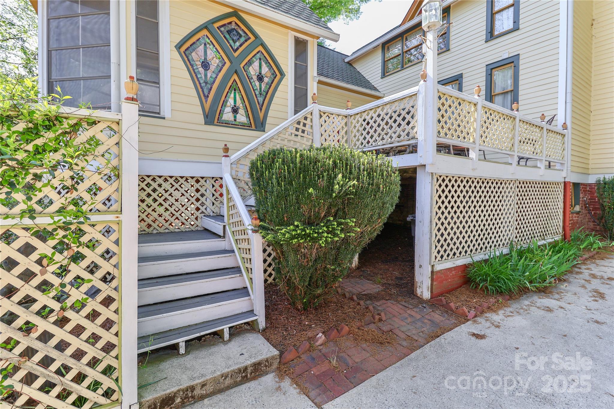 235 Walnut Street Statesville NC 28677