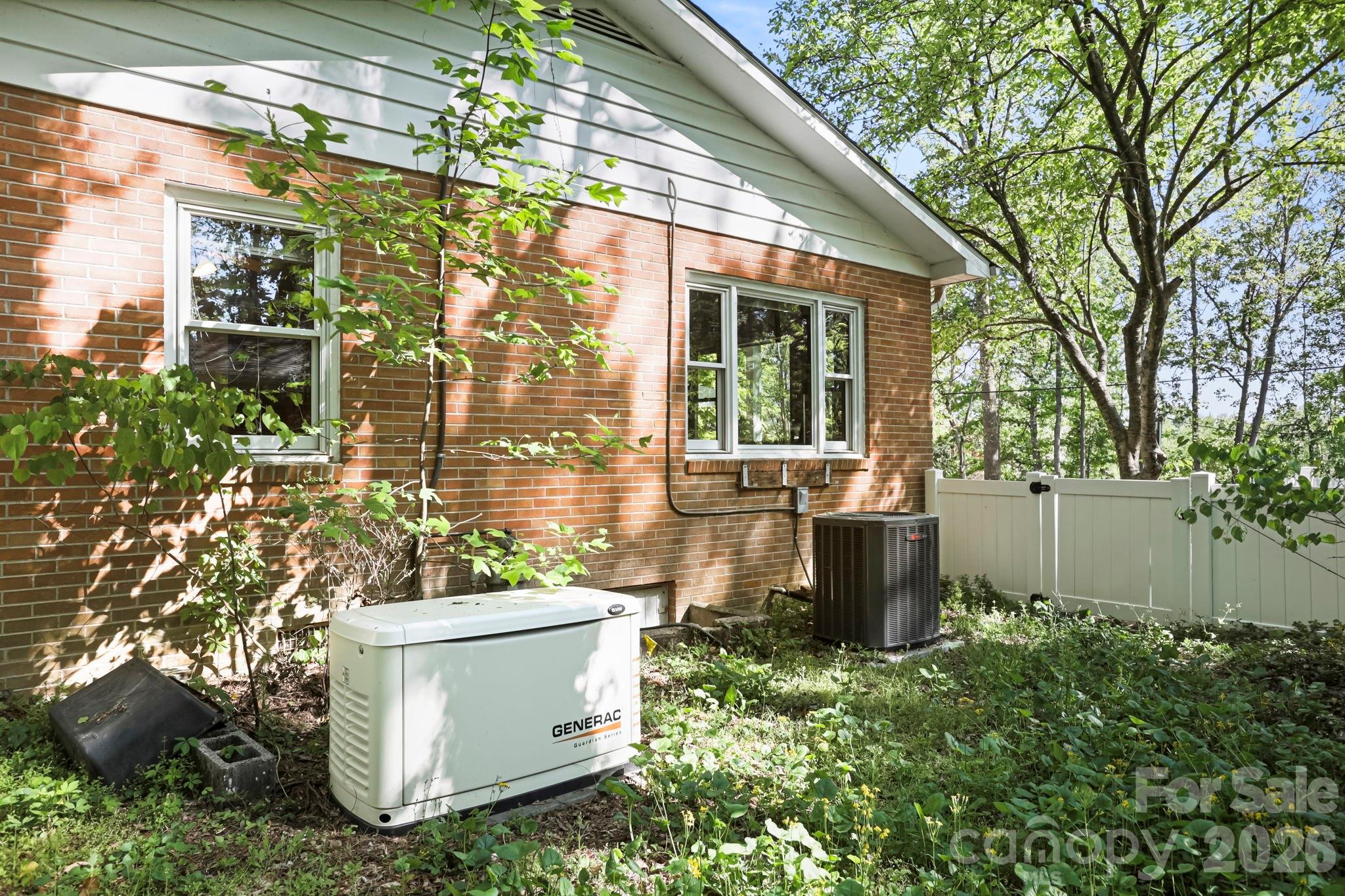 121 Wells Street Hendersonville NC 28739