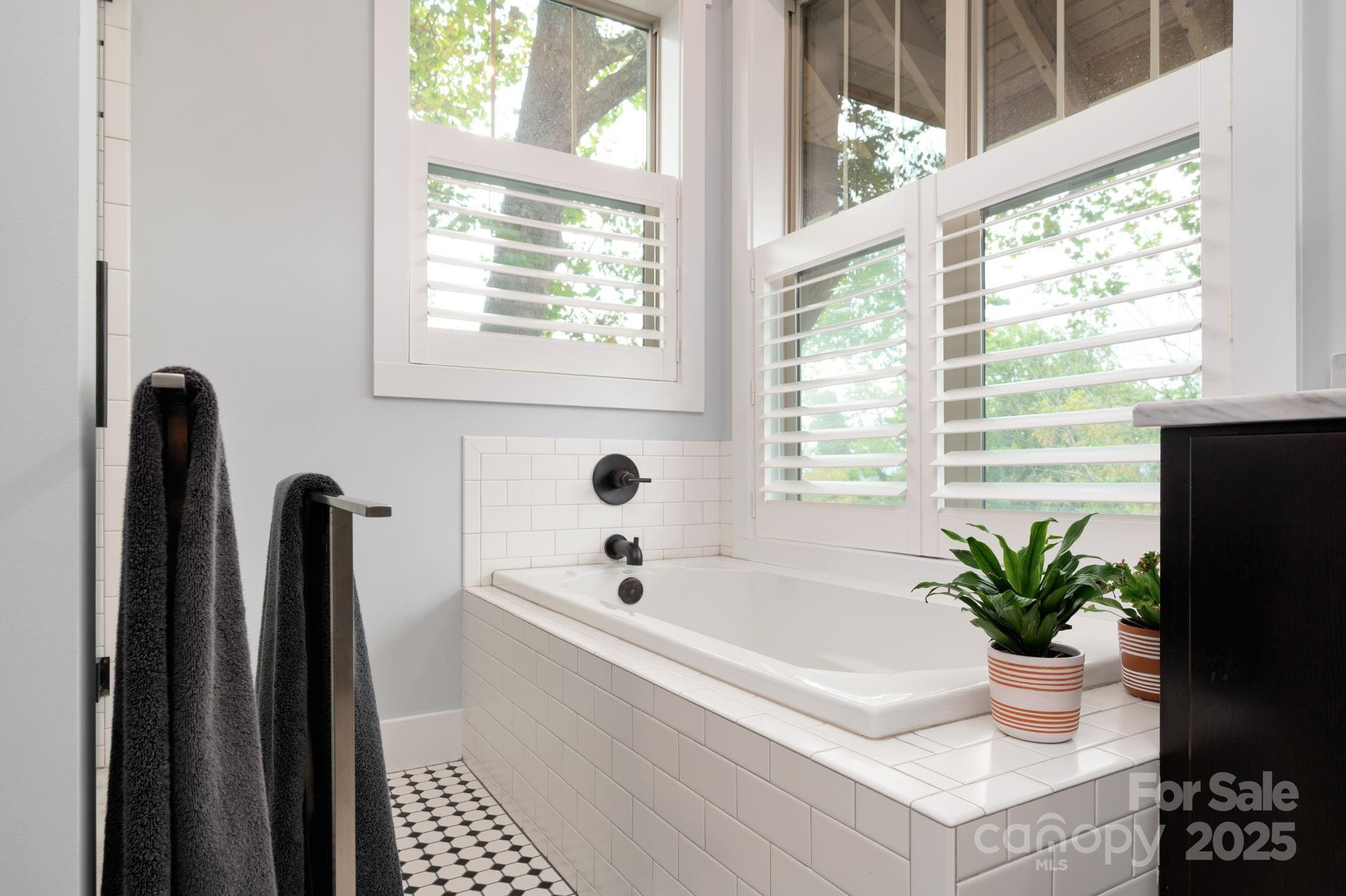 12 Sunset Drive Asheville NC 28804