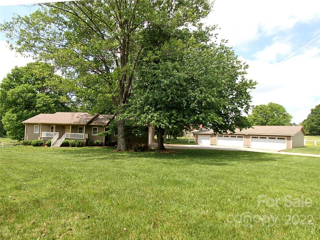 126 Loghouse Lane Mooresville NC 28115
