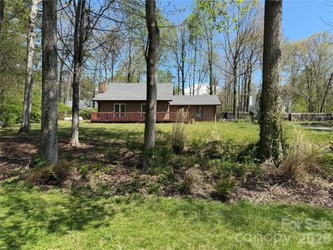 97 Wilkie Way Fletcher NC 28732