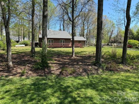 97 Wilkie Way Fletcher NC 28732