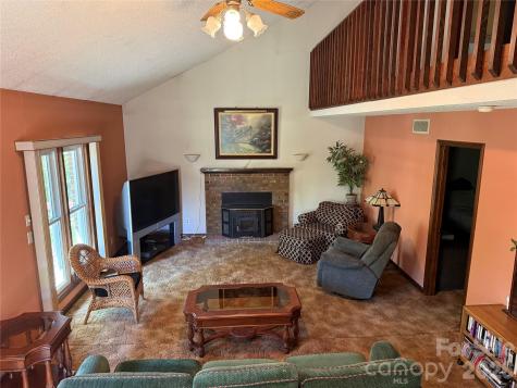 97 Wilkie Way Fletcher NC 28732