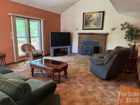 97 Wilkie Way Fletcher NC 28732