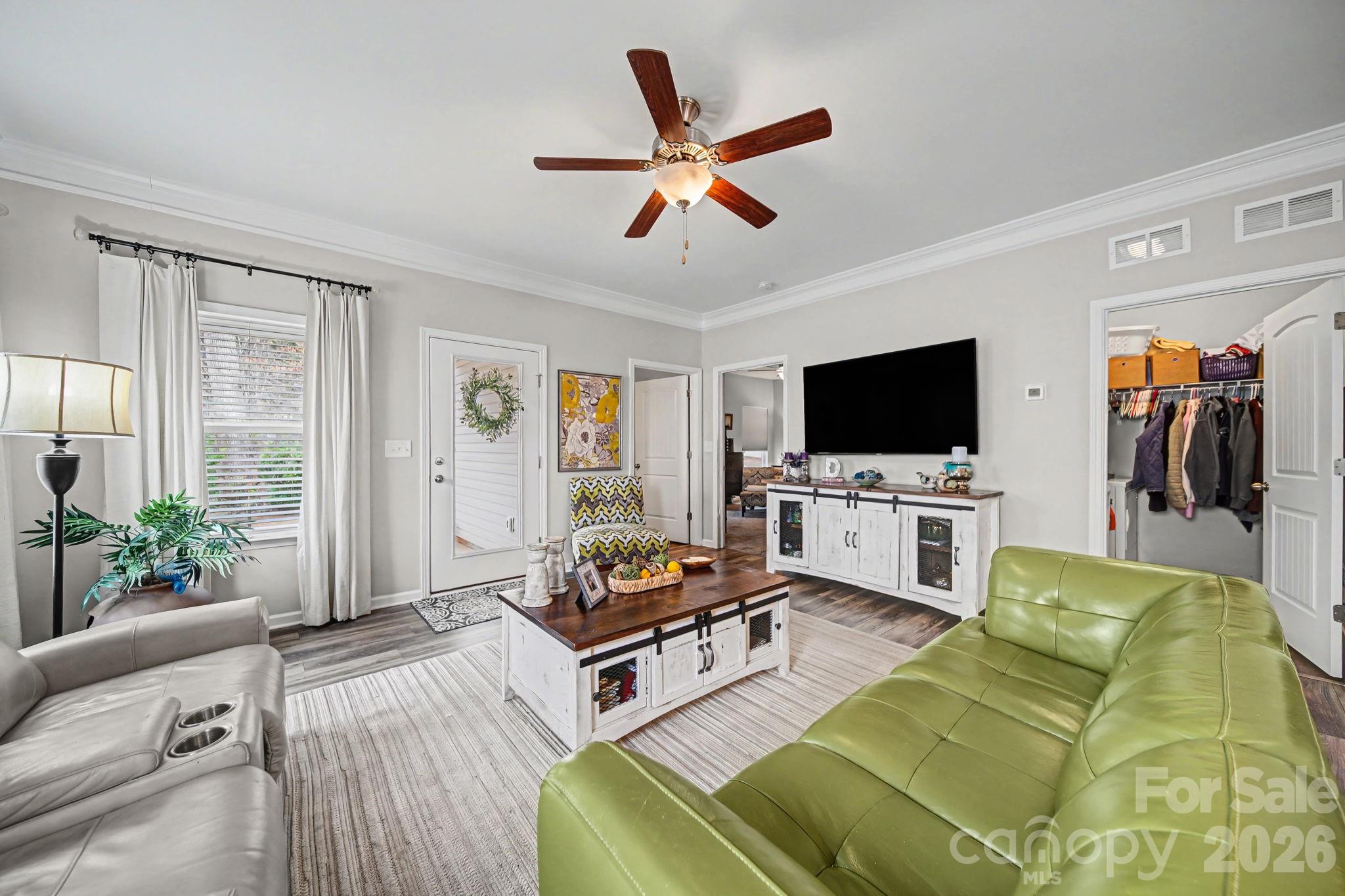 4612 Poinsettia Avenue Gastonia NC 28056