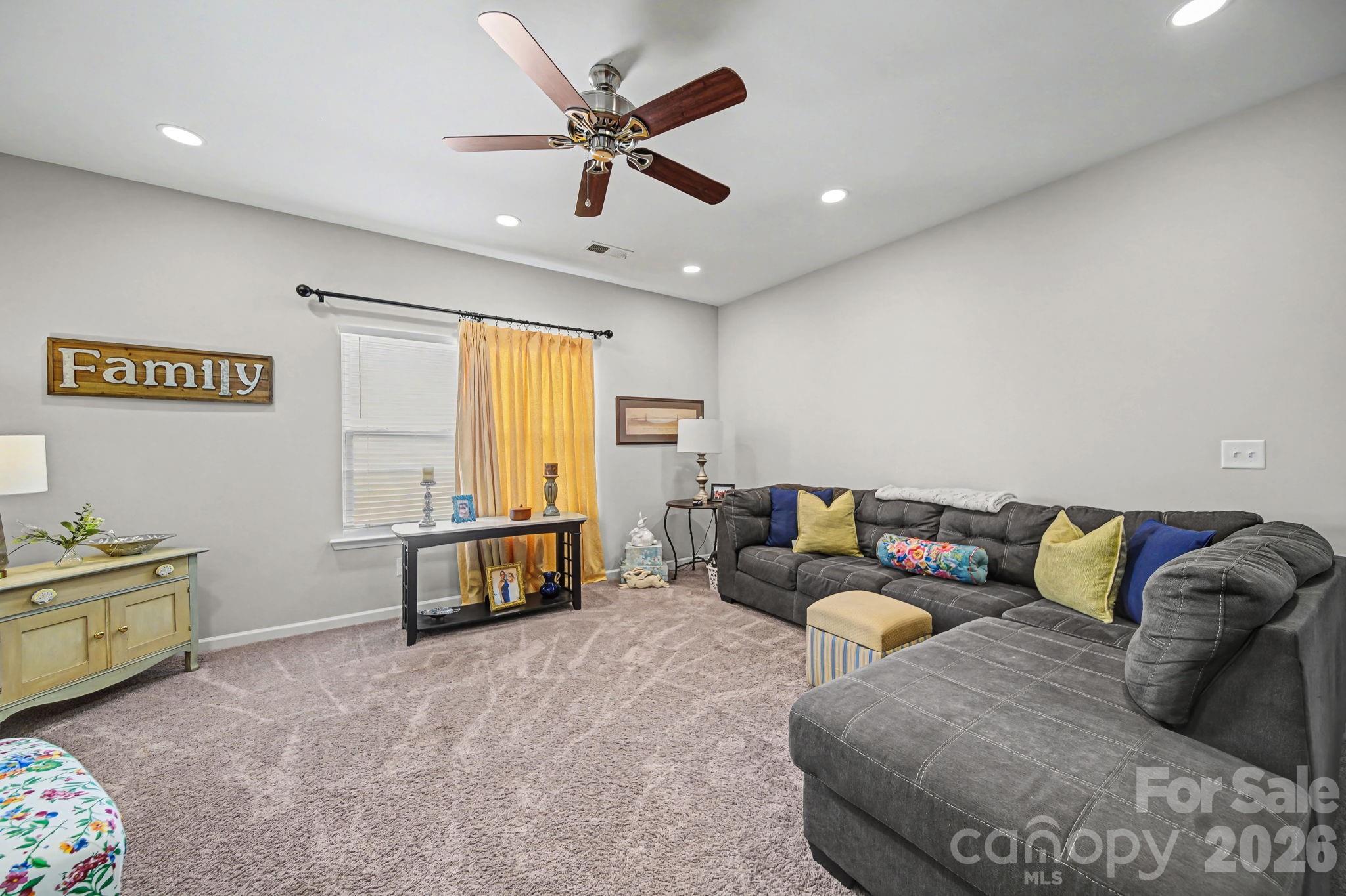 4612 Poinsettia Avenue Gastonia NC 28056