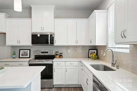 6423 Mallow Crossing Lane Charlotte NC 28213