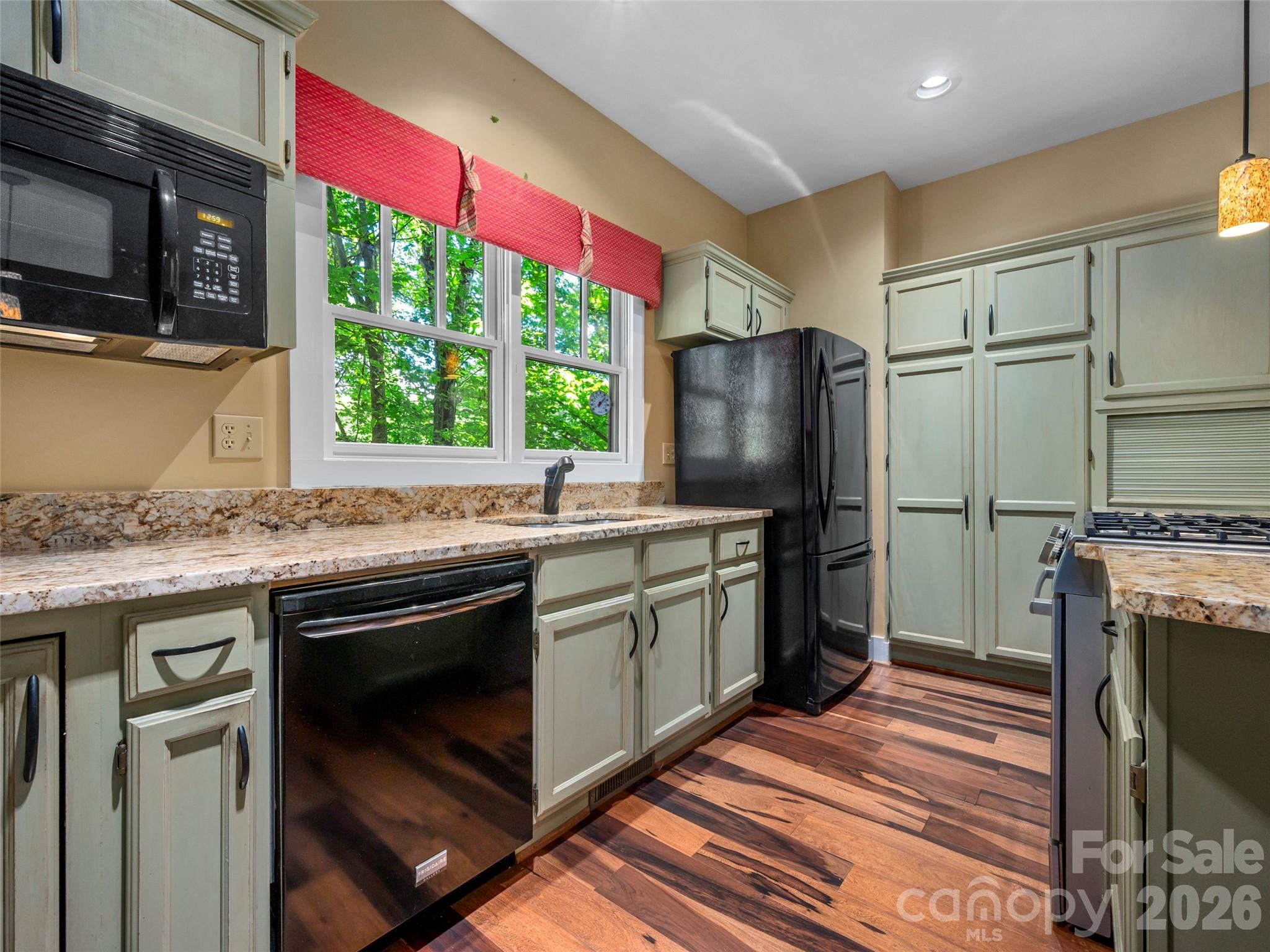 4 Lacoste Drive Hendersonville NC 28739