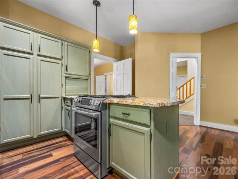 4 Lacoste Drive Hendersonville NC 28739