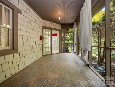 4 Lacoste Drive Hendersonville NC 28739