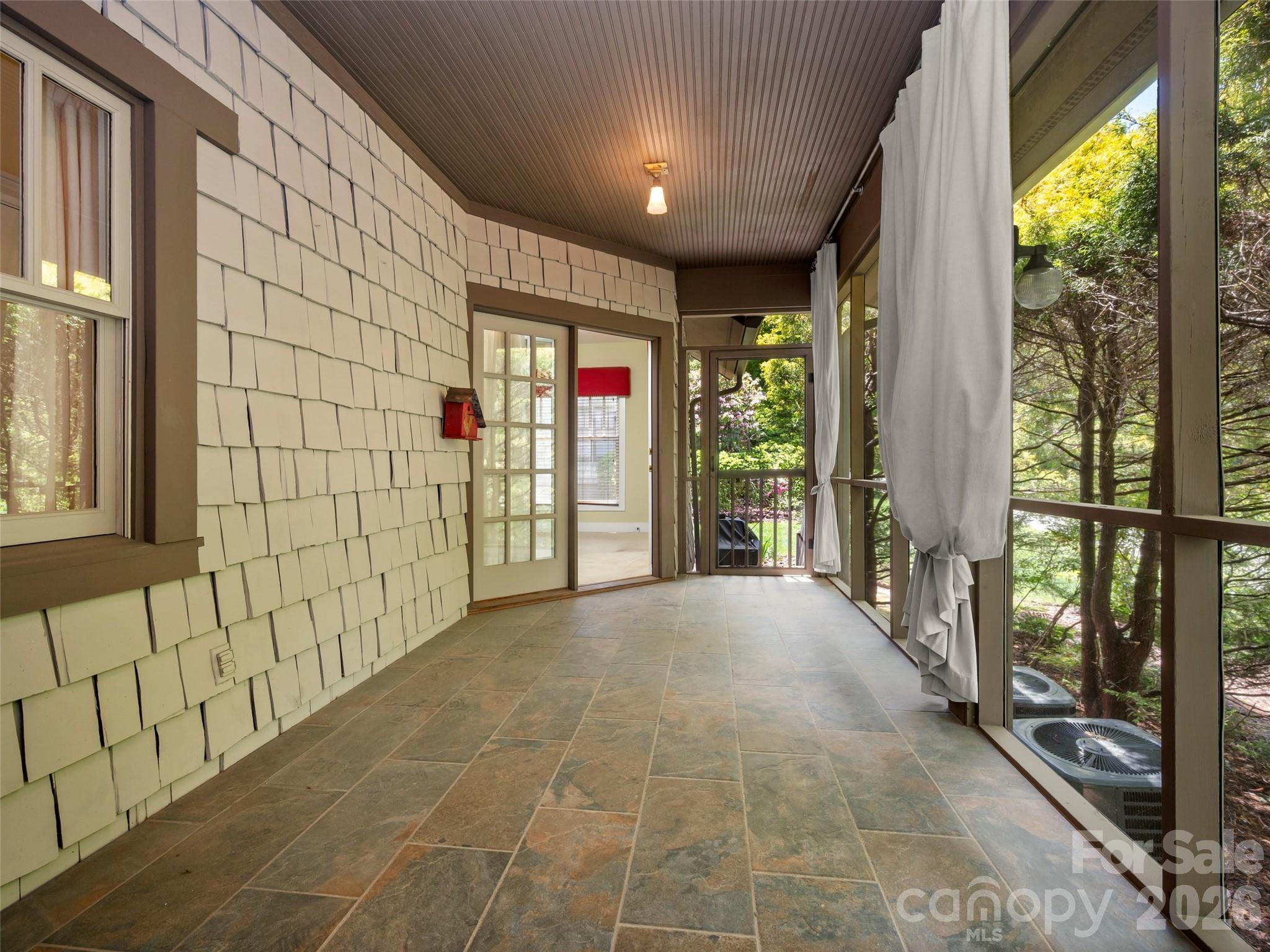 4 Lacoste Drive Hendersonville NC 28739