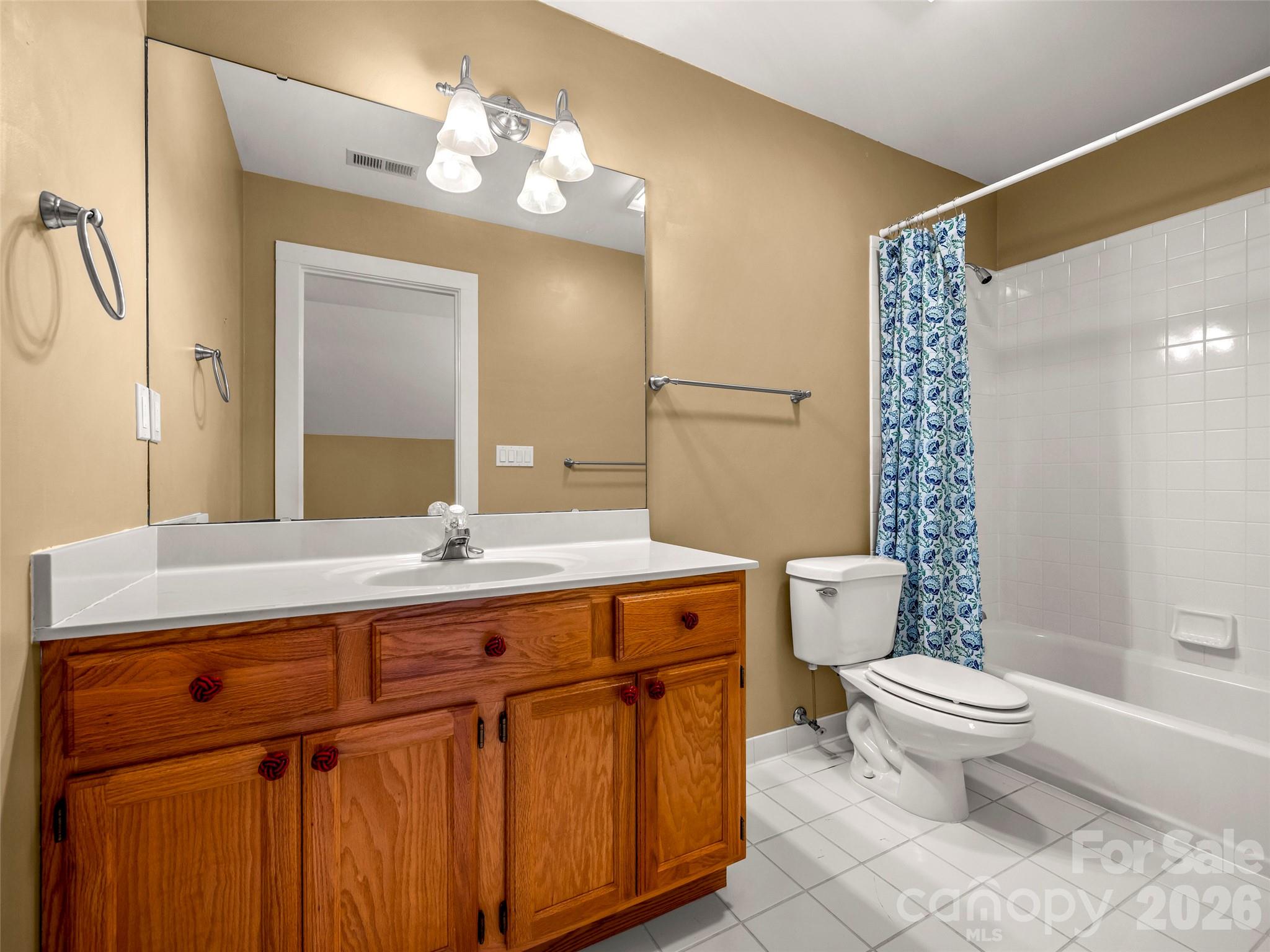 4 Lacoste Drive Hendersonville NC 28739