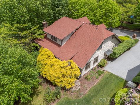 4 Lacoste Drive Hendersonville NC 28739