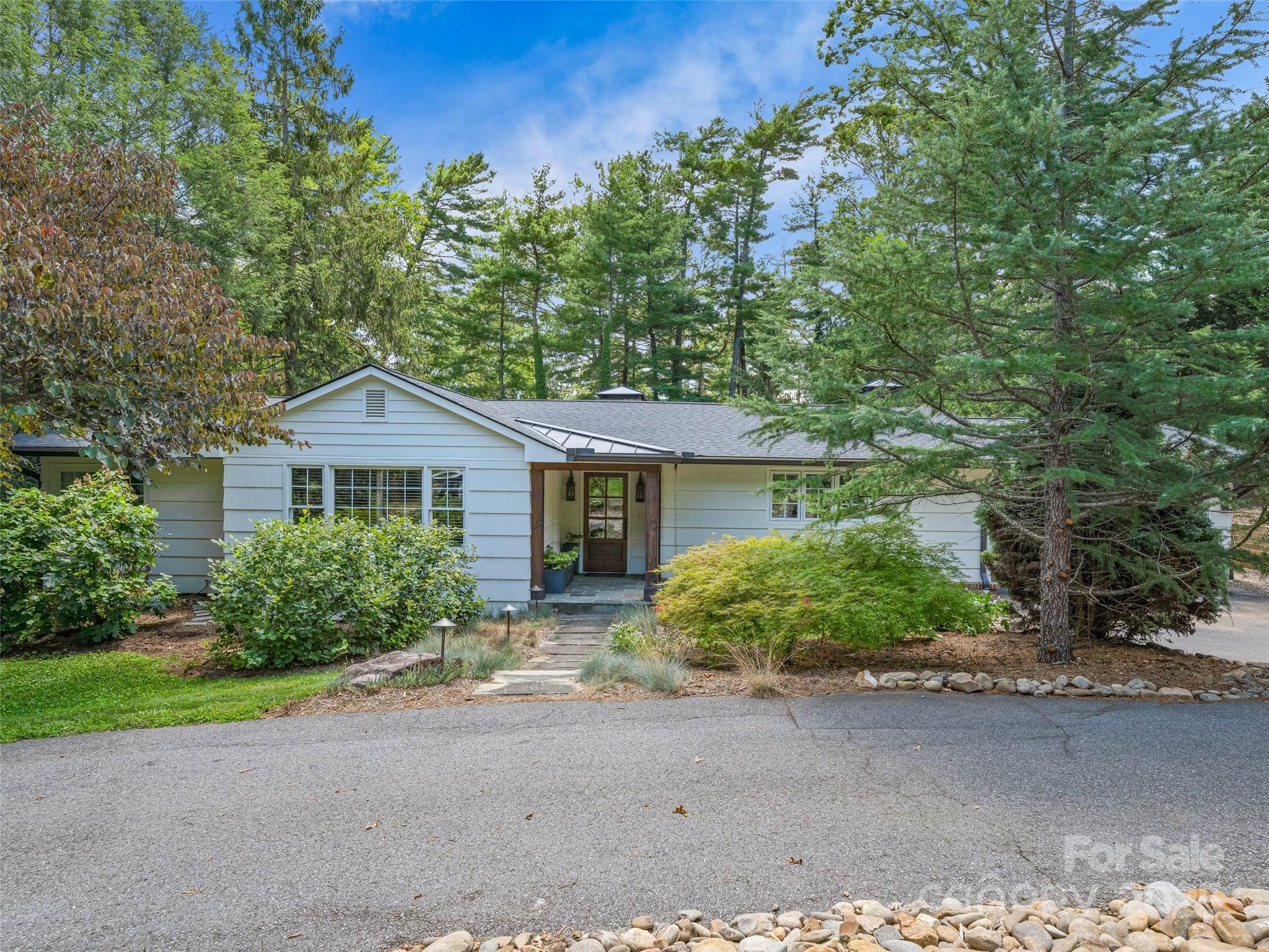 13 Robinhood Road Asheville NC 28804