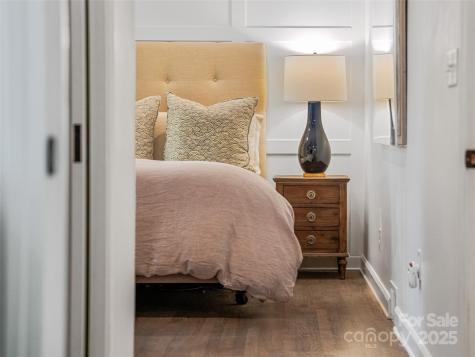 13 Robinhood Road Asheville NC 28804