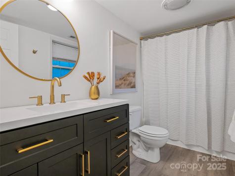 13 Robinhood Road Asheville NC 28804