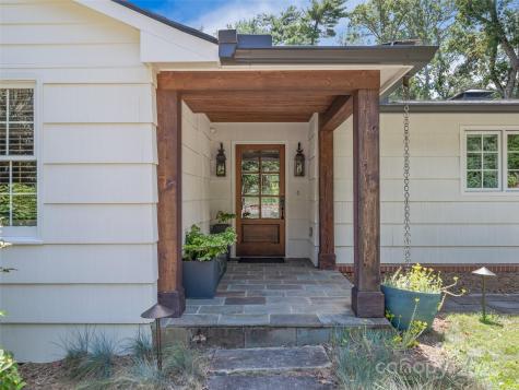 13 Robinhood Road Asheville NC 28804
