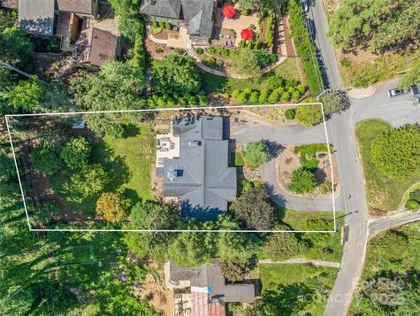 13 Robinhood Road Asheville NC 28804