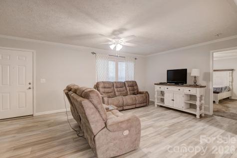 4837 Buck Street Kershaw SC 29067
