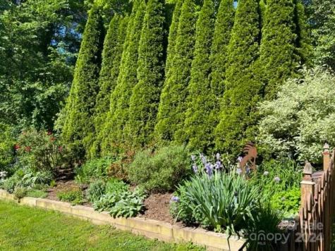 558 Lakeshore Drive Extension Asheville NC 28804