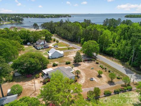 1724 Camp Shelor Drive Manning SC 29102
