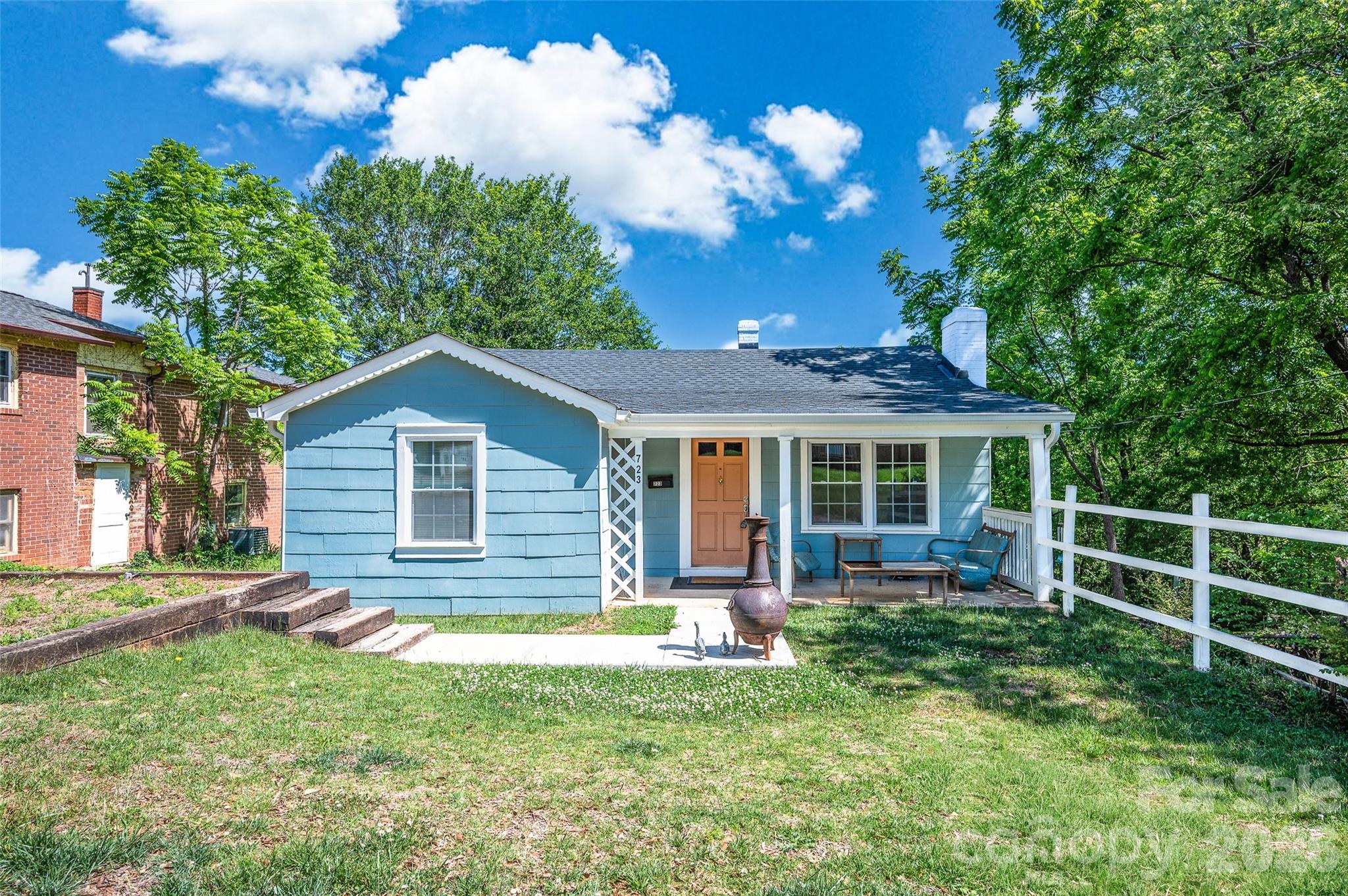 723 F Avenue SE Hickory NC 28602