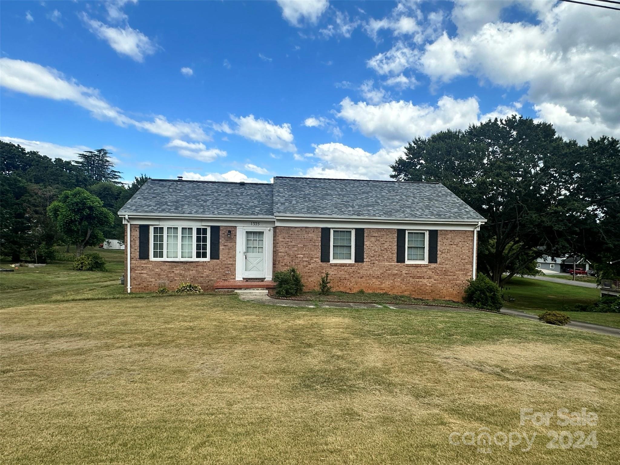 1335 21st Street SW Hickory NC 28602
