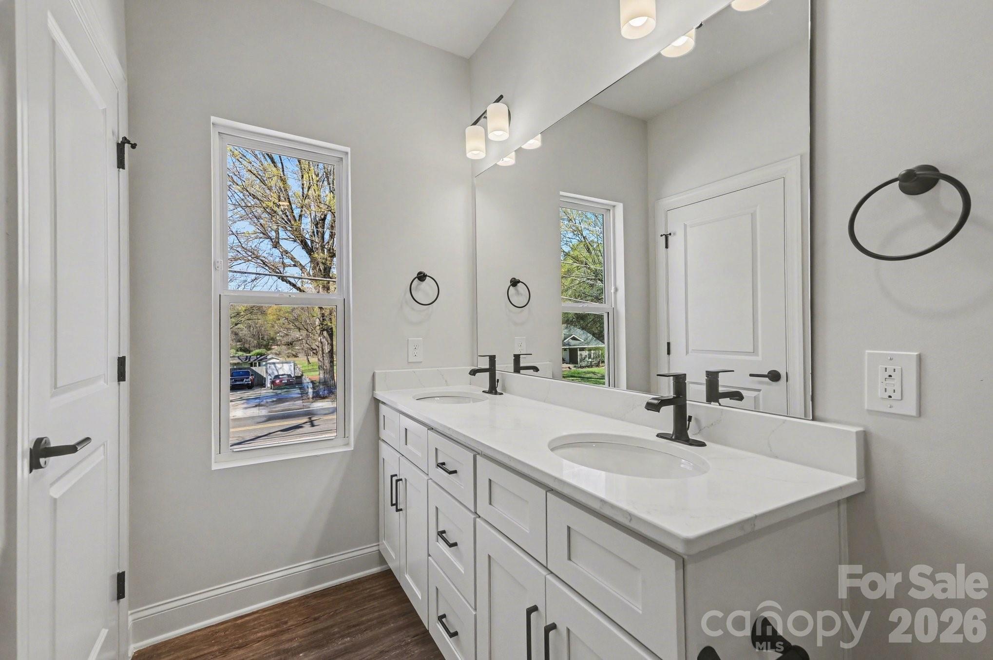 564 W Wilson Avenue Mooresville NC 28115