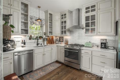 497 Black Locust Circle Blowing Rock NC 28605