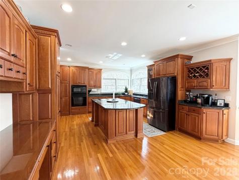 510 SE Stonecroft Court SE Lenoir NC 28645