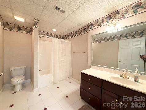 510 SE Stonecroft Court SE Lenoir NC 28645