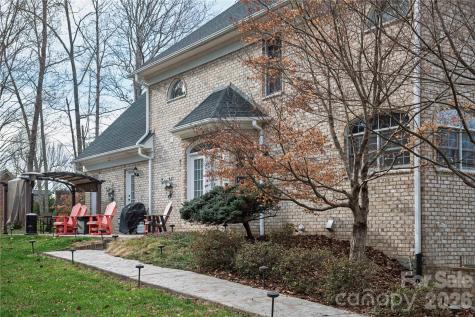 510 SE Stonecroft Court SE Lenoir NC 28645