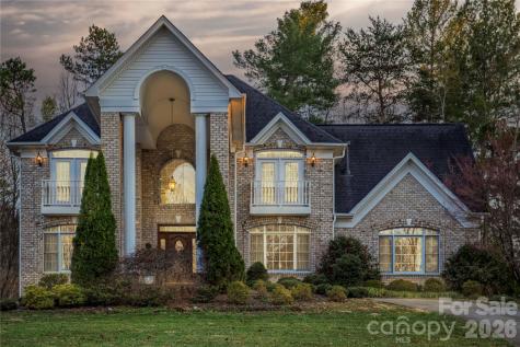 510 SE Stonecroft Court SE Lenoir NC 28645