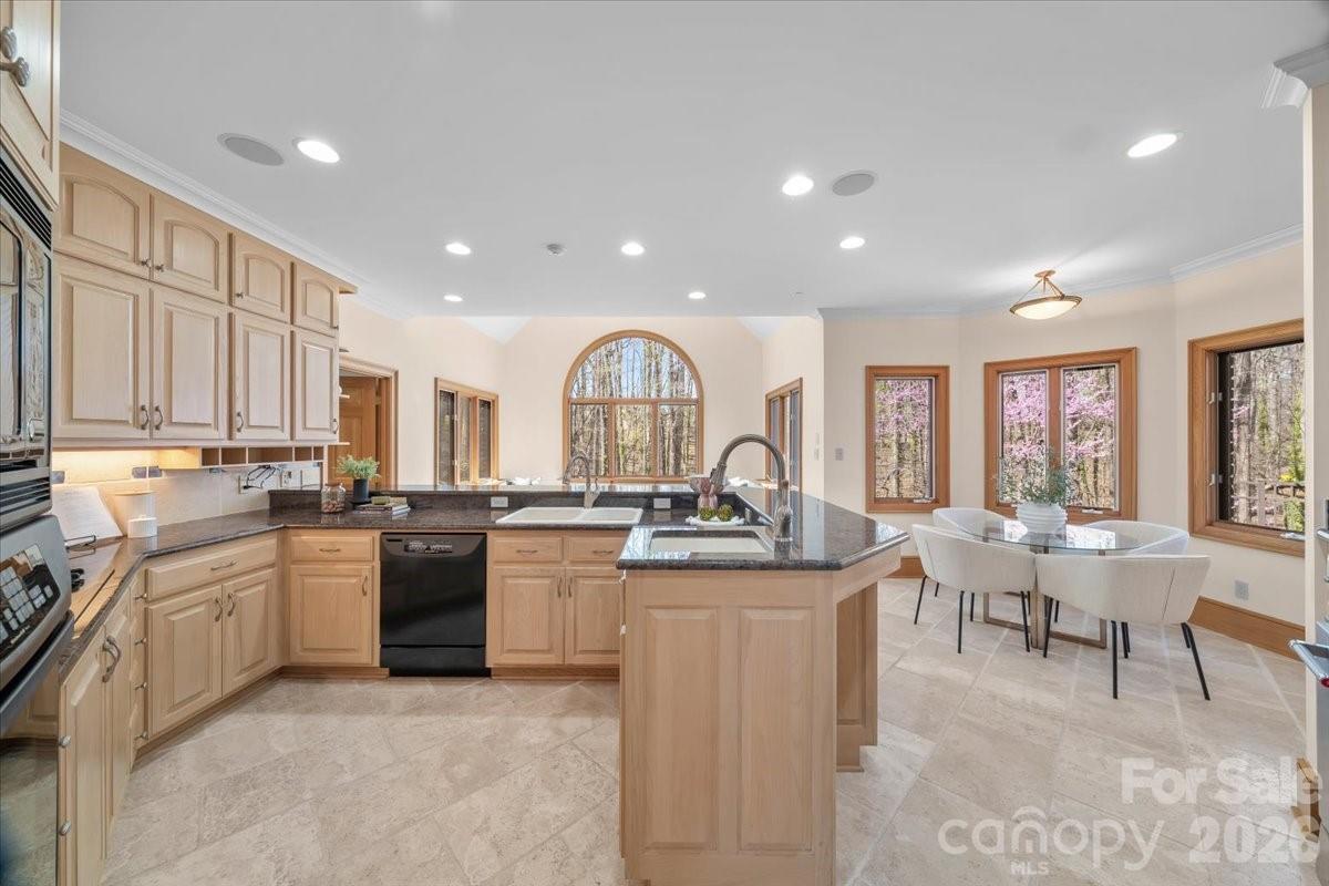 1043 Rolling Green Drive Newton NC 28658