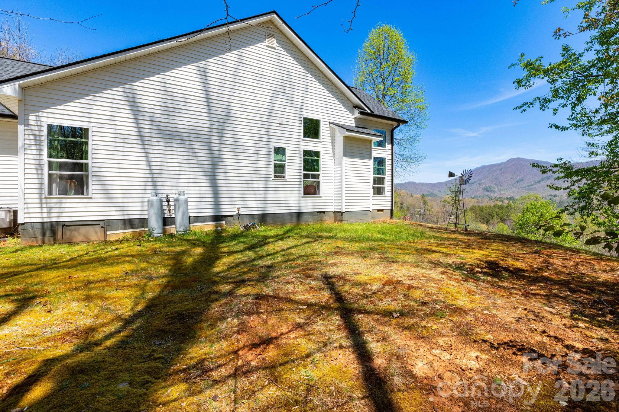 153 Fairlane Loop Whittier NC 28789