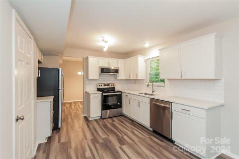 3200 Winchelsea Drive Charlotte NC 28212