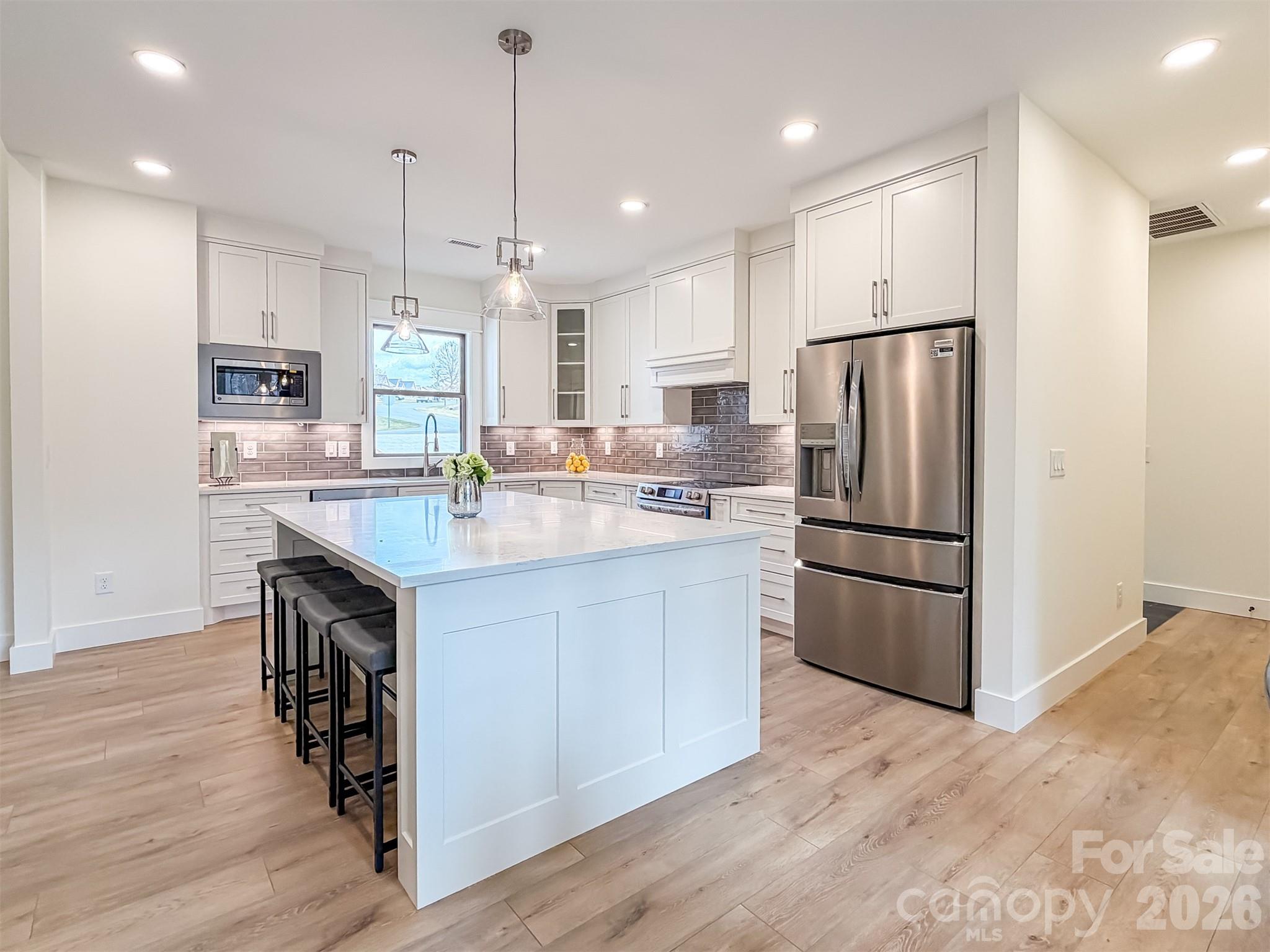 1322 Kensington Circle Newton NC 28658