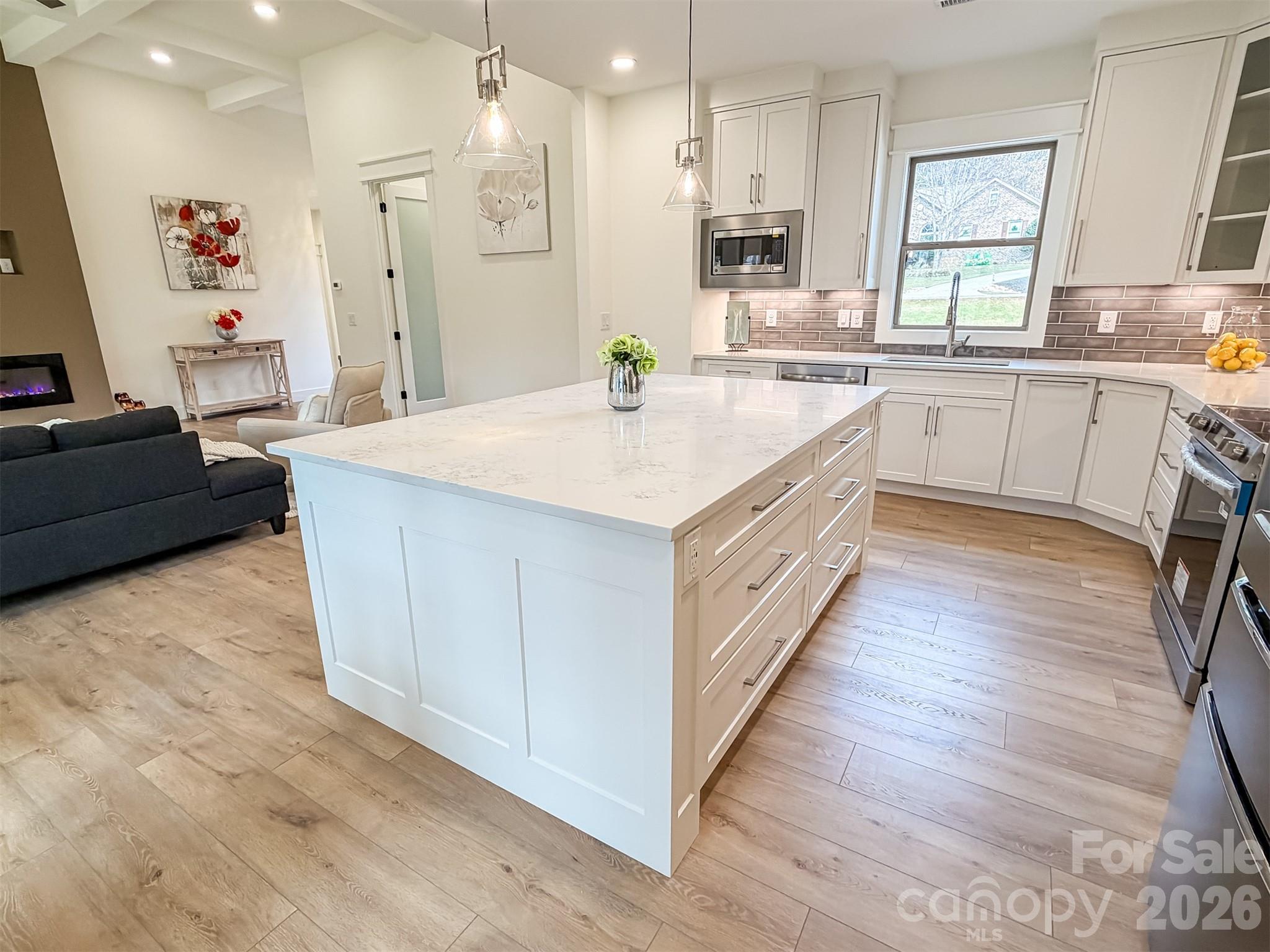 1322 Kensington Circle Newton NC 28658