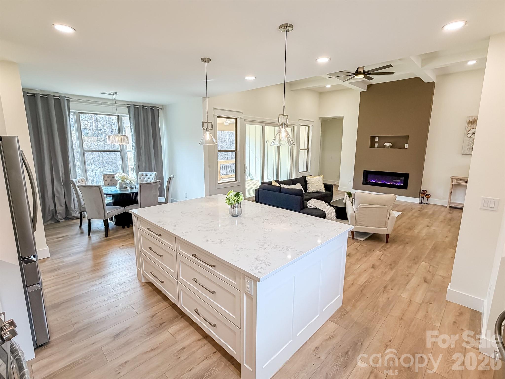 1322 Kensington Circle Newton NC 28658