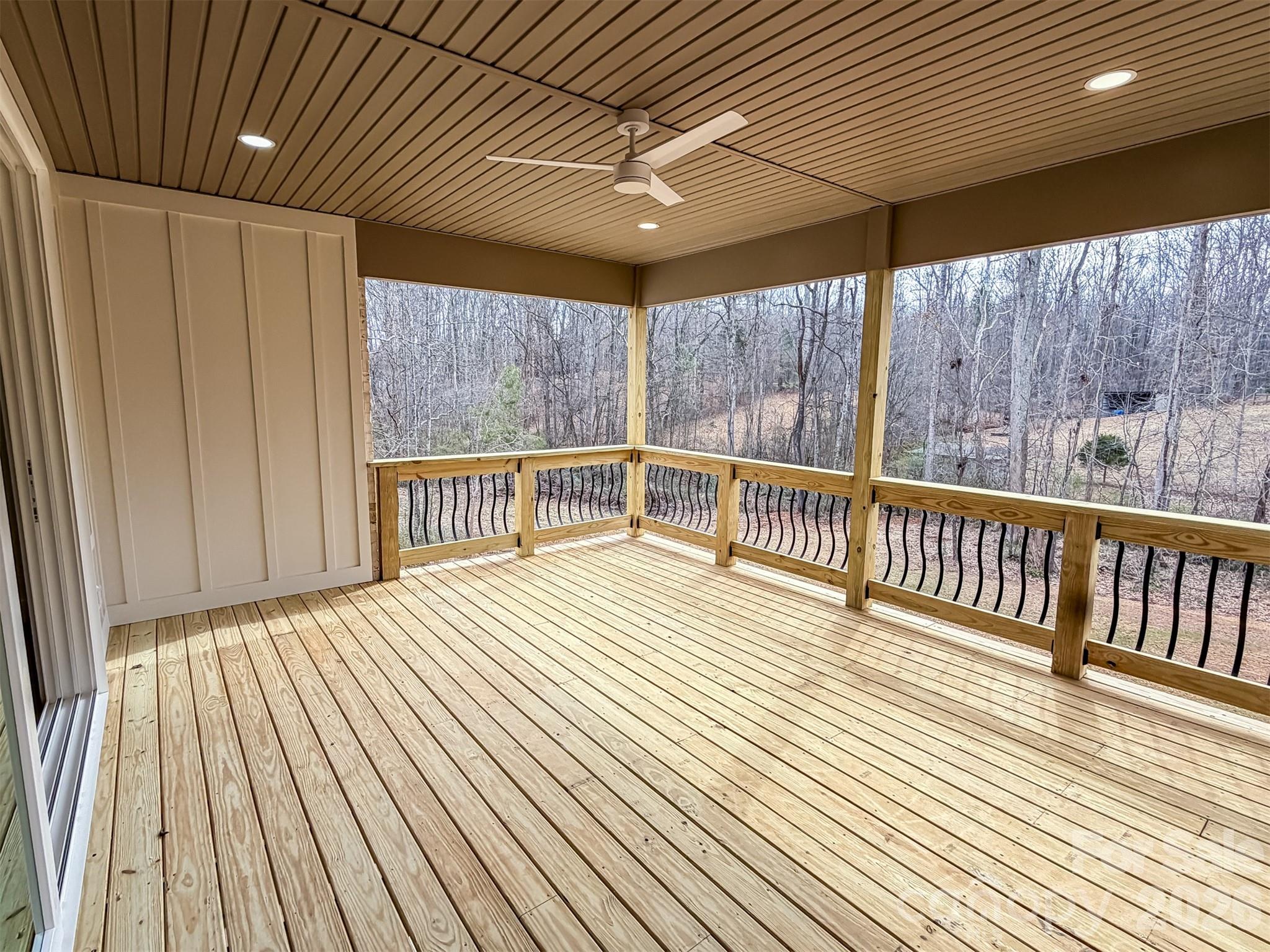 1322 Kensington Circle Newton NC 28658
