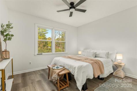 28 Spears Avenue Asheville NC 28801