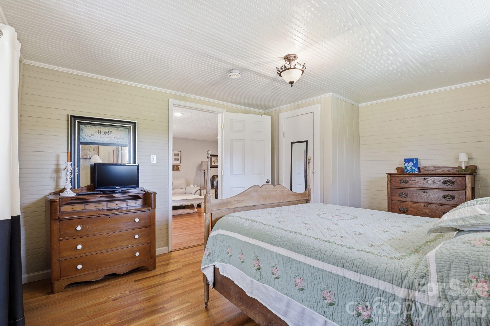 6998 Nobby Lail Road Connelly Springs NC 28612
