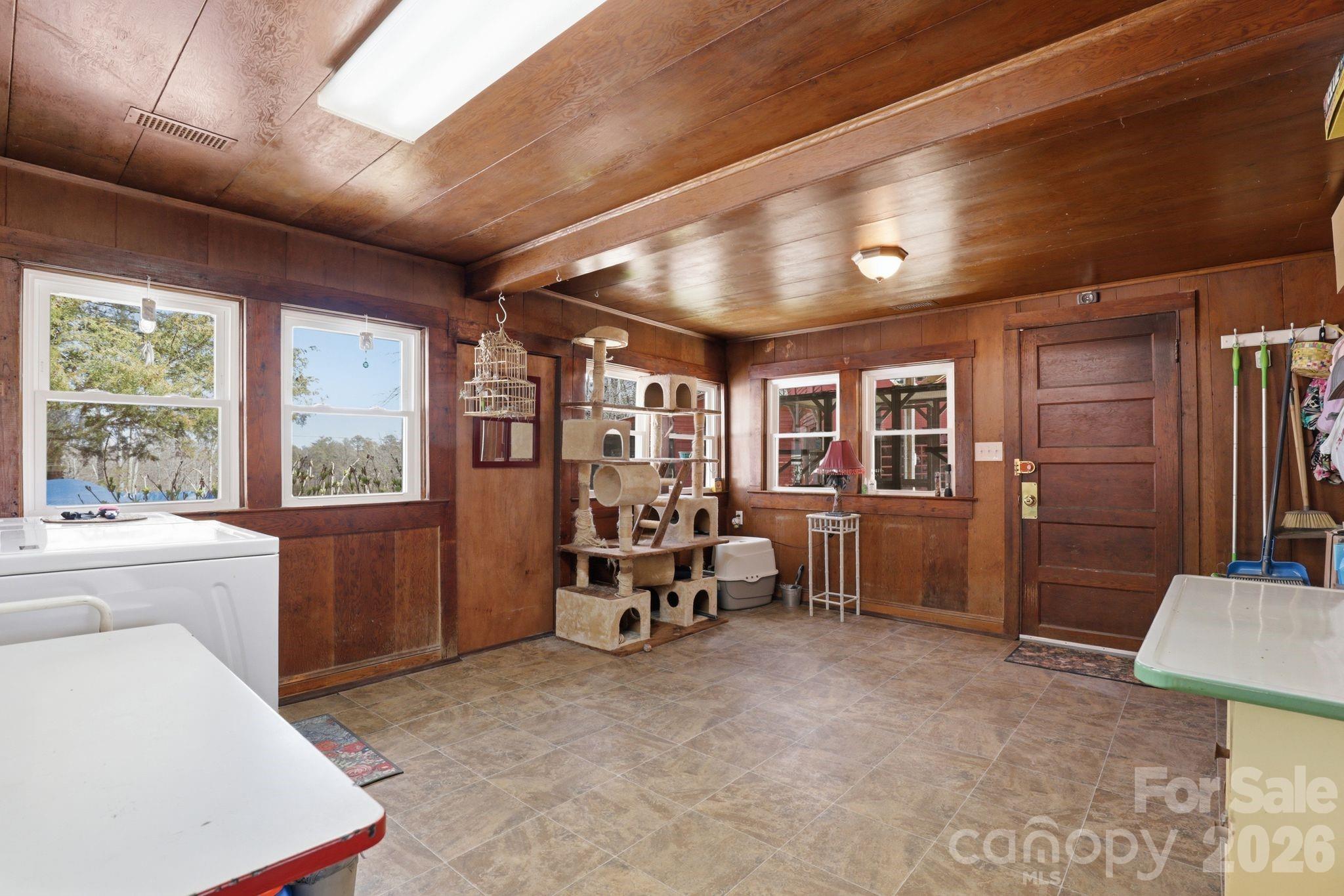 6998 Nobby Lail Road Connelly Springs NC 28612