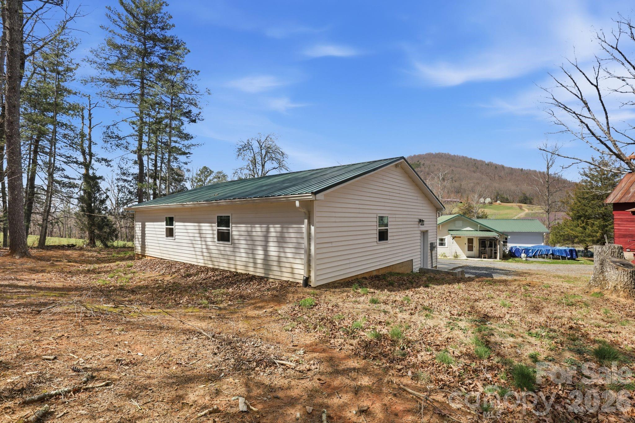 6998 Nobby Lail Road Connelly Springs NC 28612