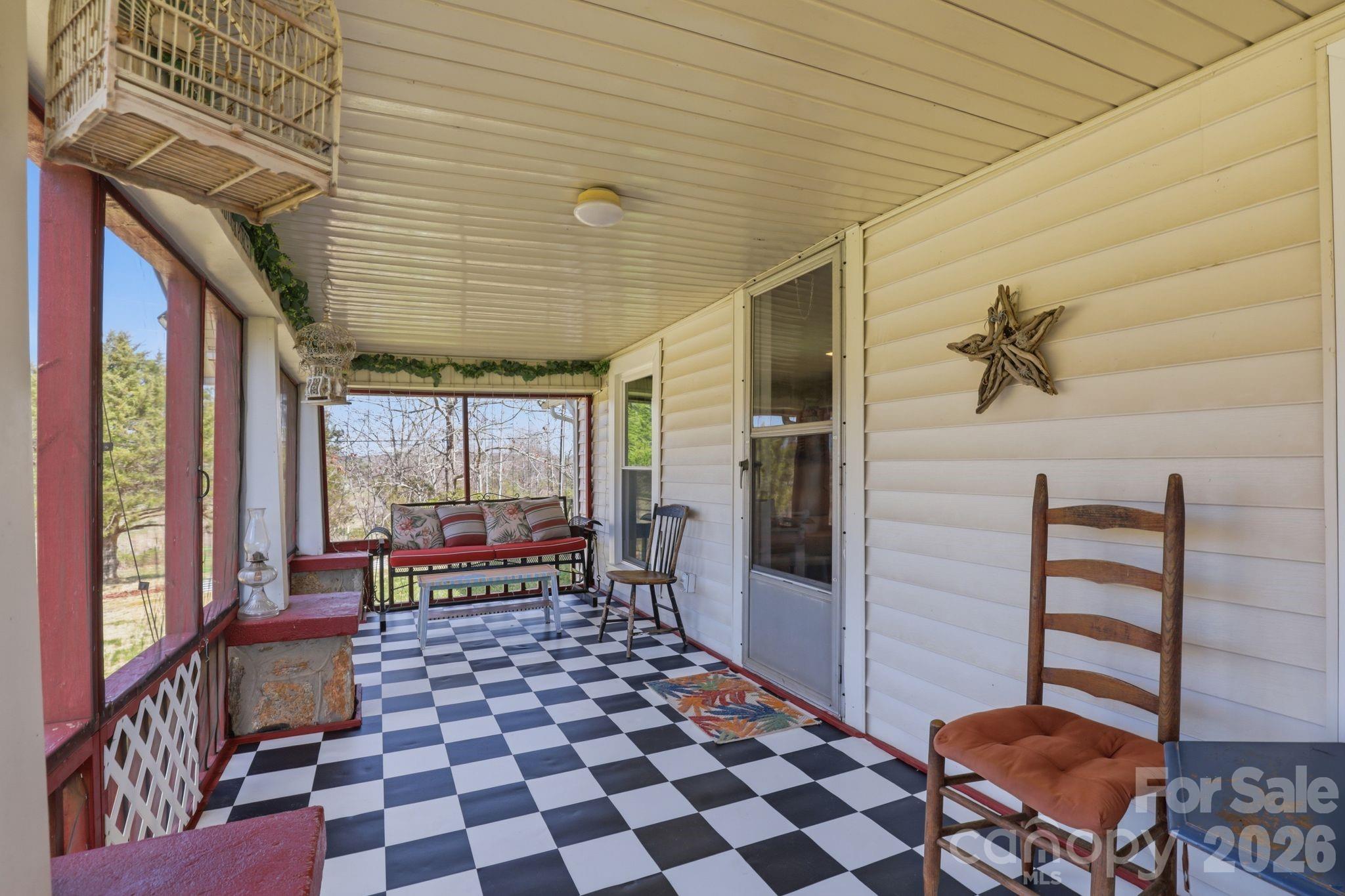6998 Nobby Lail Road Connelly Springs NC 28612