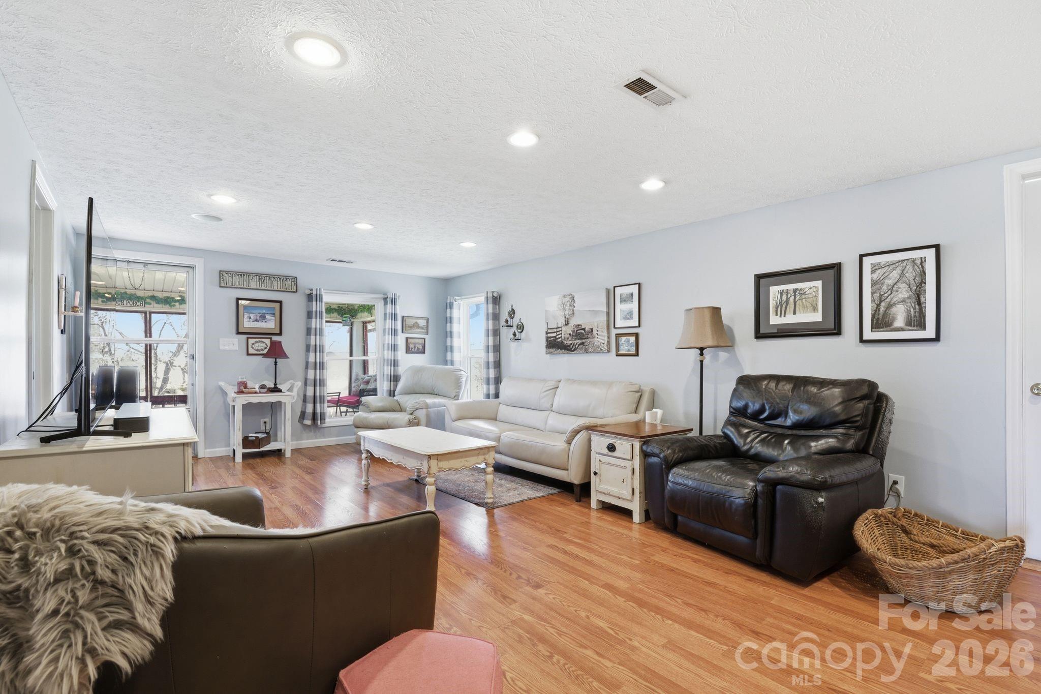 6998 Nobby Lail Road Connelly Springs NC 28612