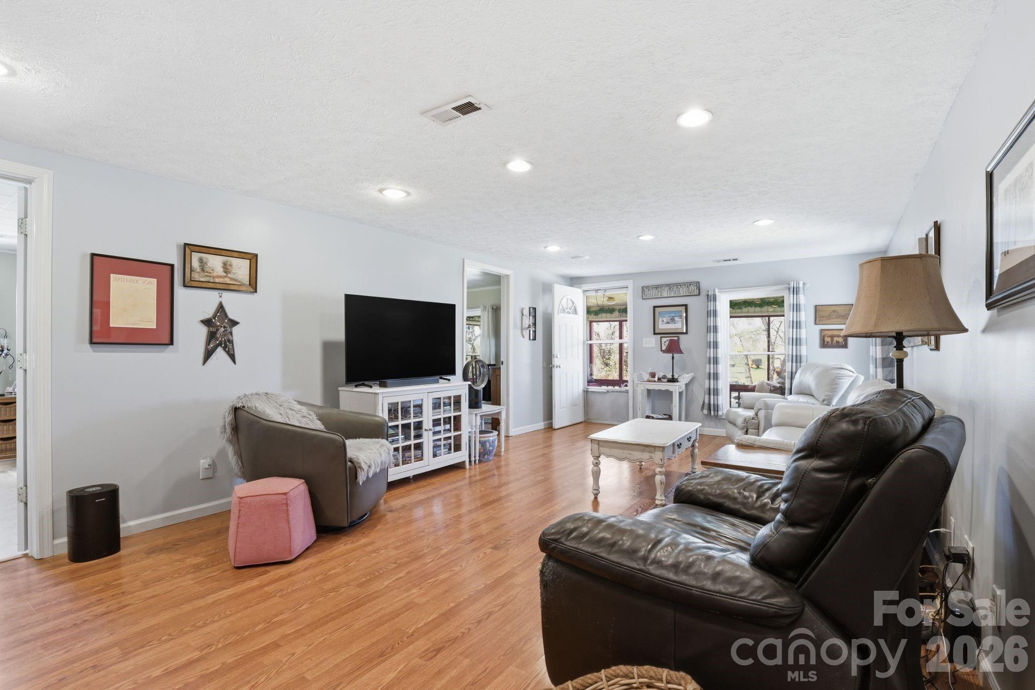 6998 Nobby Lail Road Connelly Springs NC 28612